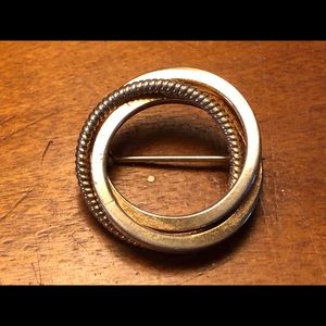1960’s Vintage Gold Circle Brooch
